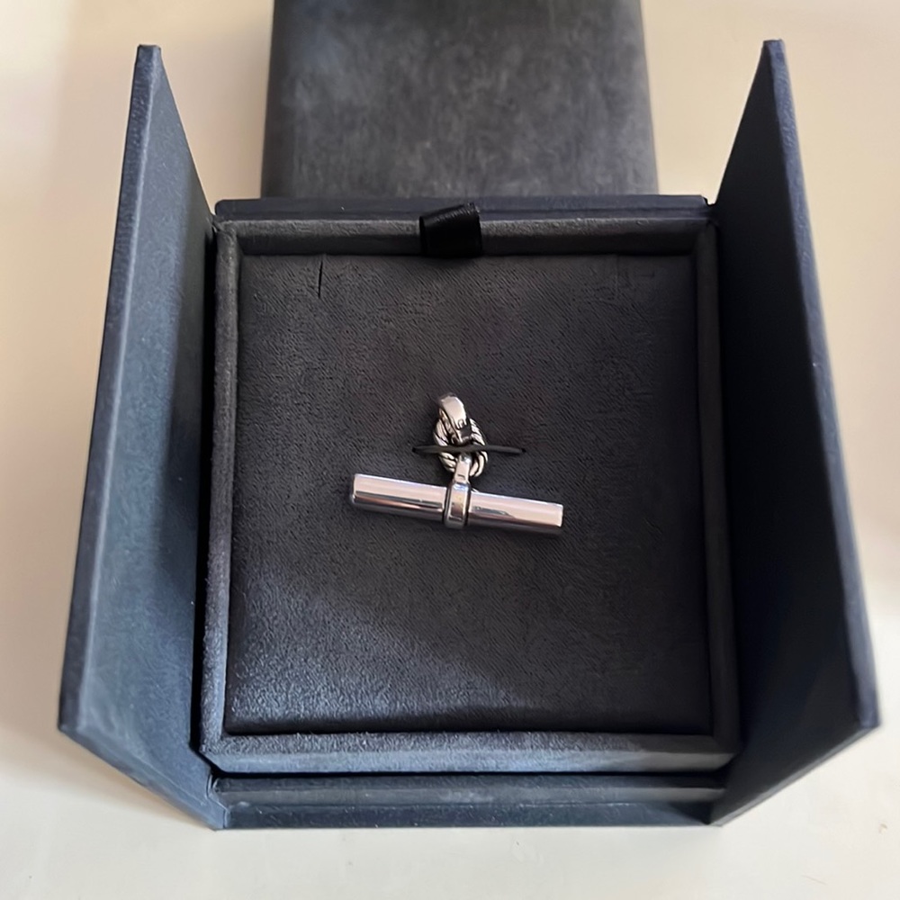 DAVID YURMAN| Lexington E/W Barrel Pendant in Sterling Silver